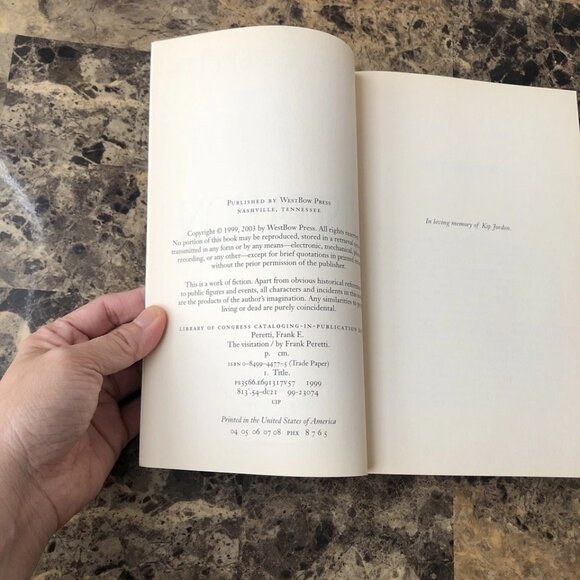 The Visitation by Frank E. Peretti (English) Paperback Book 2003 Westbow Press - Picture 4 of 8